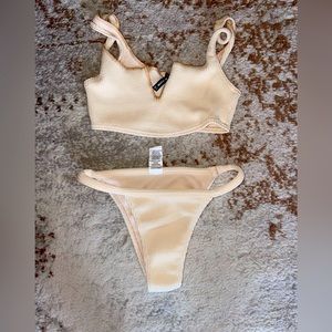 Pretty Little Thing Crinkled bikini